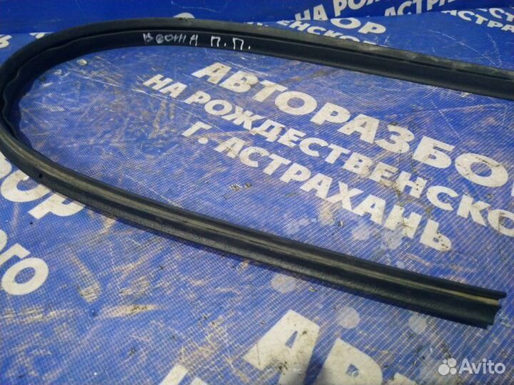 Уплотнительная резинка Ваз Лада Веста Кросс седан