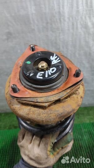 Стойка амортизатора задняя правая Nissan X-Trail