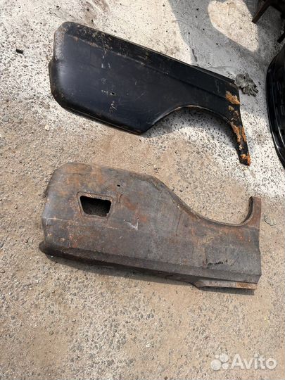 Крыло газ 24