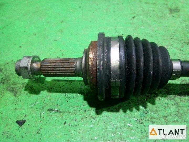 Привод передний правый daihatsu hijet