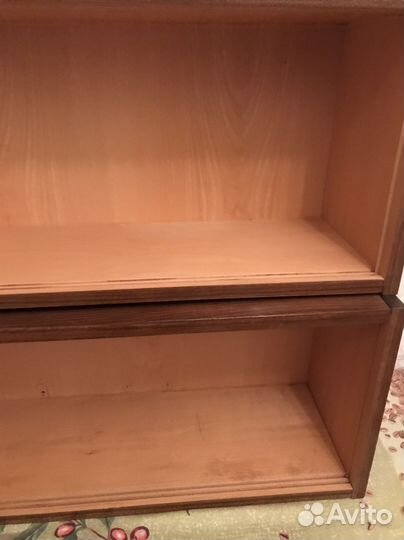 Полки книжн.со стеклом Чехословакия