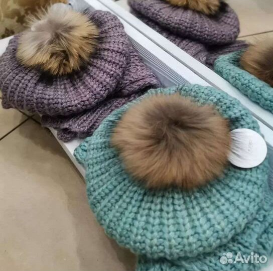 Берет с шарфом