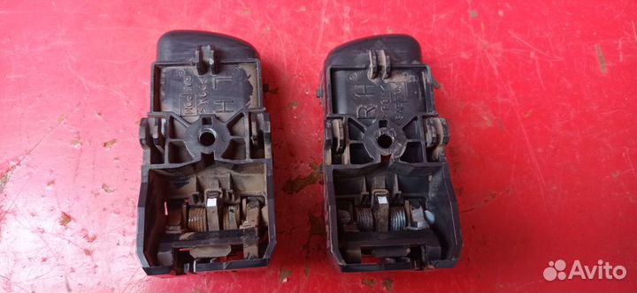 Ручка внутренняя задней двери Nissan NP300