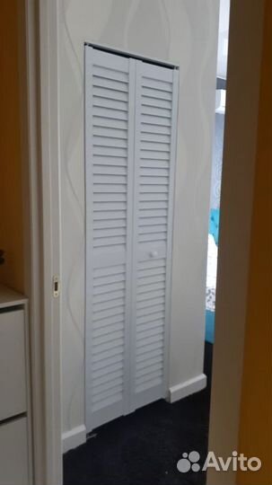 Жалюзийные двери для шкафа