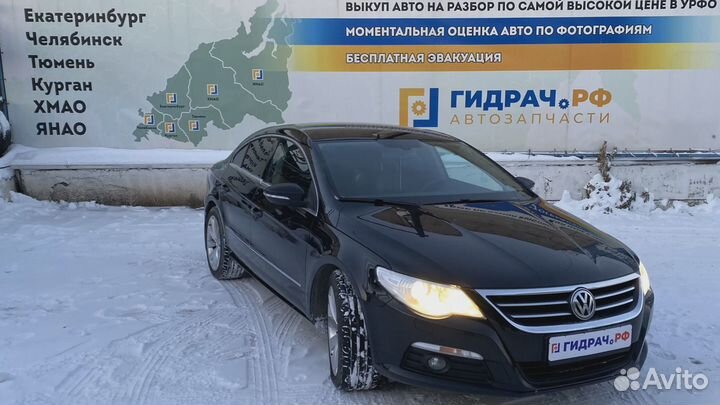 Юбка переднего бампера Volkswagen Passat CC 3C8807