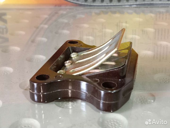 Лепестковый клапан на японский скутер