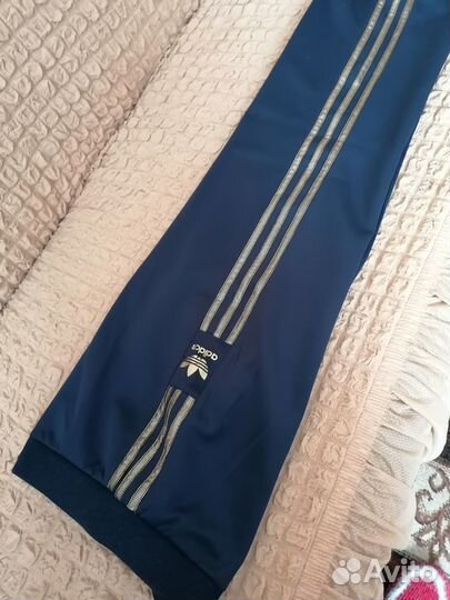 Спортивный костюм женский