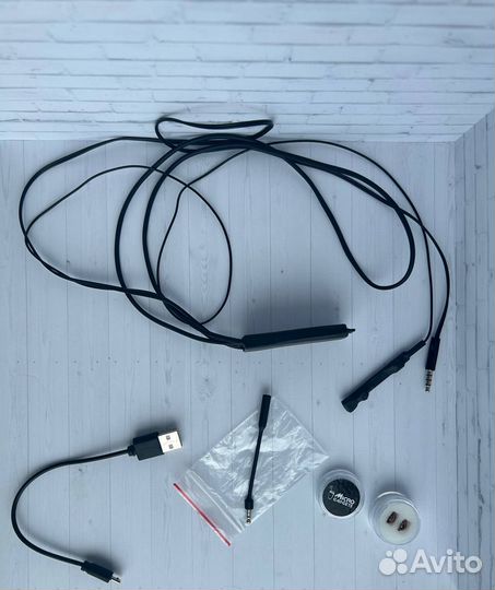 Микронаушник магнитный на аккумуляторе проводной