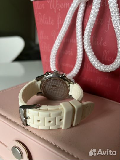 Часы женские Jacques lemans