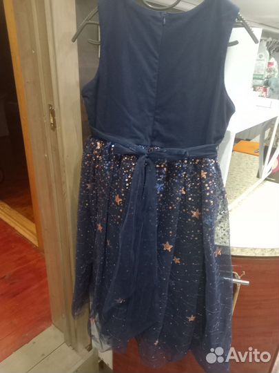 Детское нарядное платье 146