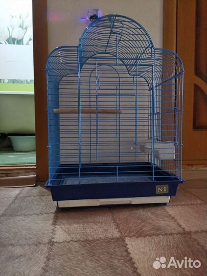 Продам клетку для крупного попугая