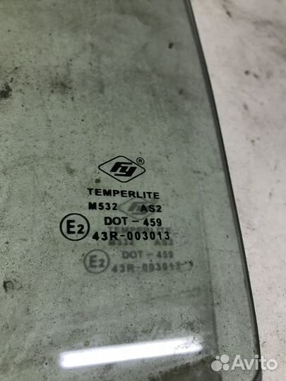 Стекло заднее левое Kia Rio 1