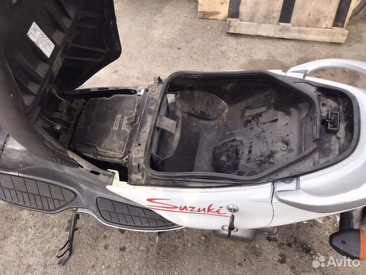 Скутер suzuki avenis 150