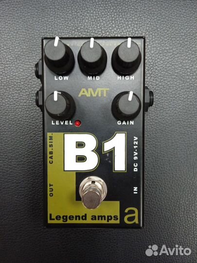 AMT B-1 гитарный преамп-педаль новый