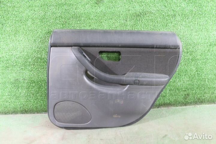 Обшивка двери задняя правая Subaru Legacy