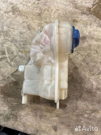 Бачок расширительный Audi A6 4F5 AUK 2005-2008