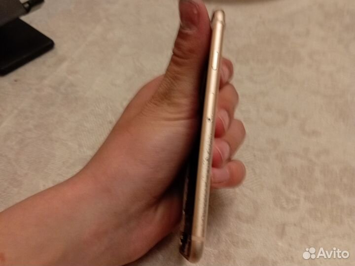 iPhone 8, 64 ГБ