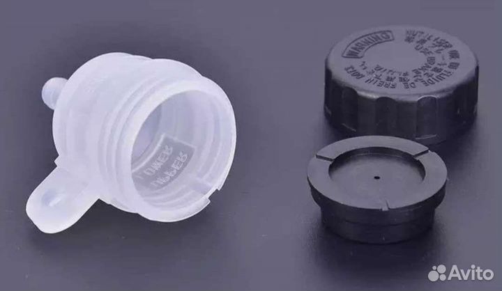 Бачок тормозной жидкости