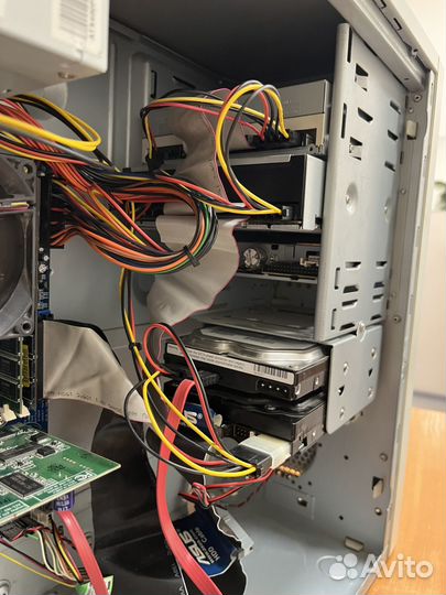 Системный блок белый тяжелый