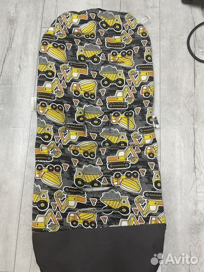 Матрасик двухсторонний в коляску