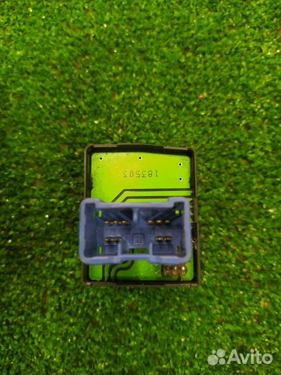 Блок управления зеркалами Toyota Estima