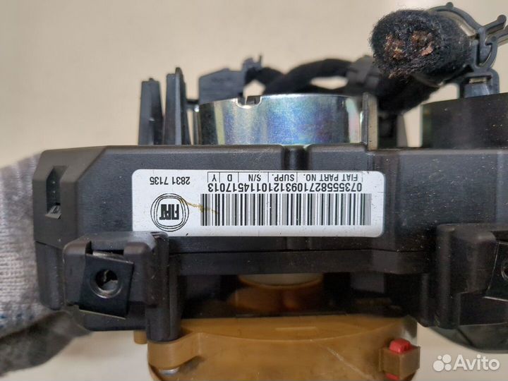 Переключатель поворотов и дворников Fiat 500L