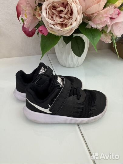Кроссовки для малышей nike оригинал 23,5