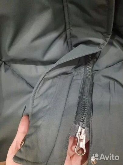 Пуховик женский длинный с капюшоном новый