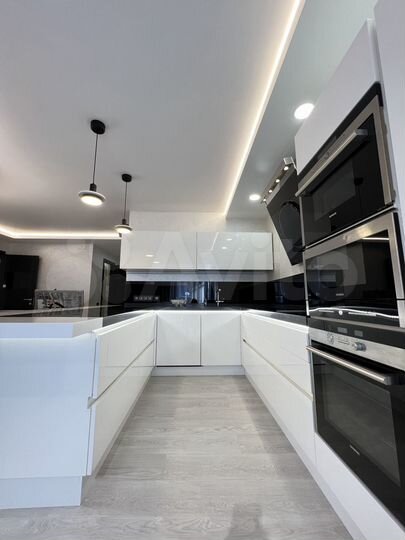 2-к. квартира, 167 м², 3/9 эт.