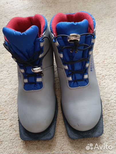 Лыжные ботинки 36