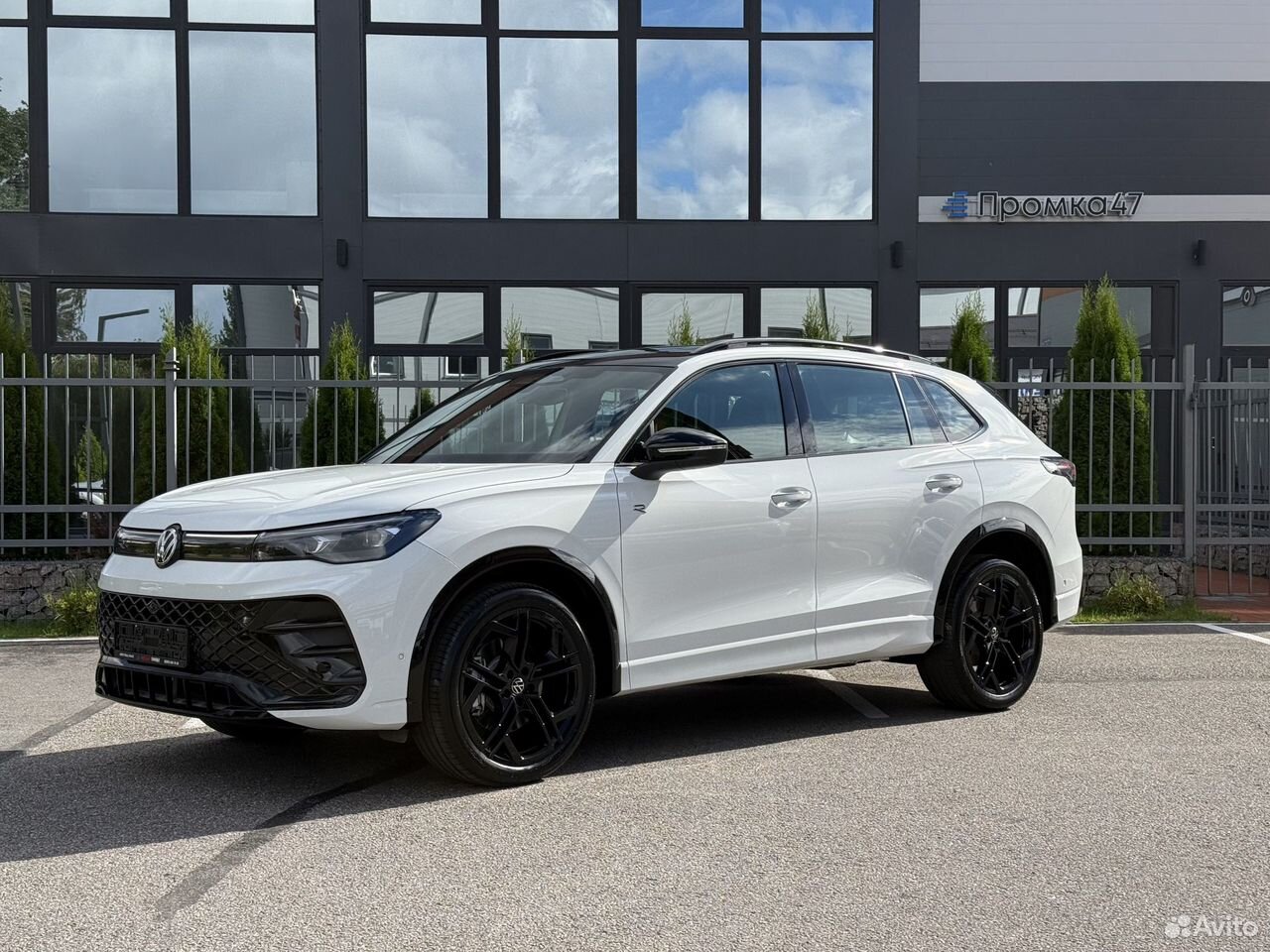 Volkswagen Tiguan L 2.0 AMT, 2026, 20 км