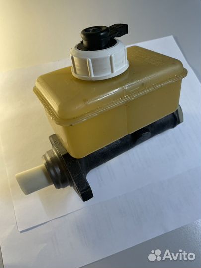 Цилиндр главный тормозной с бачком газ