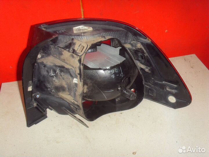 Фонарь задний левый 6RU945095L Volkswagen Polo