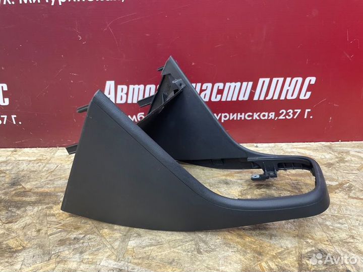 Центральная консоль Volkswagen Polo