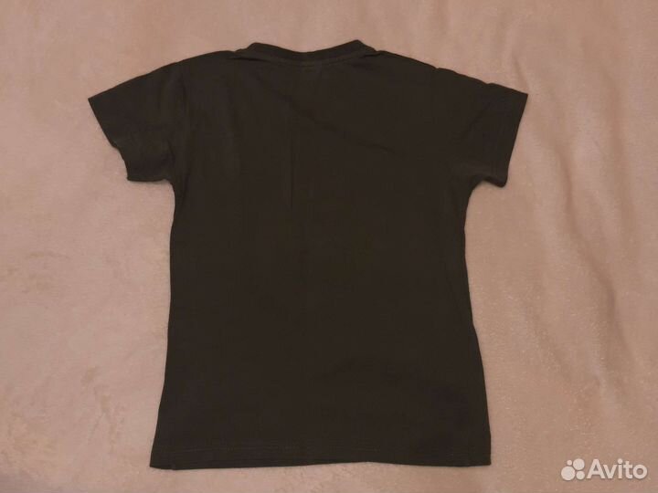Продам футболку на мальчика, б/у, цвет хаки