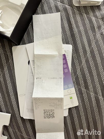 Телефон iPhone 8 64 gb