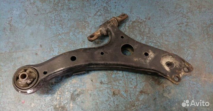 Рычаг передний левый Lexus Rx 2