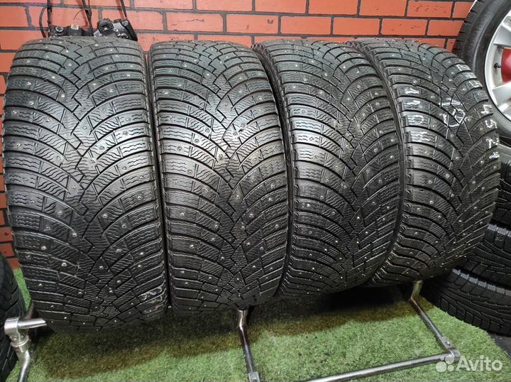 Pirelli Scorpion Ice Zero 2 275/45 R21 110H
