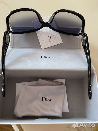 Солнцезащитные очки женские италия