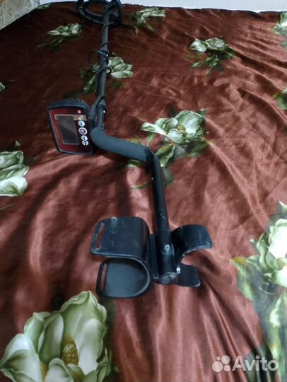 Металлоискатель fisher f22