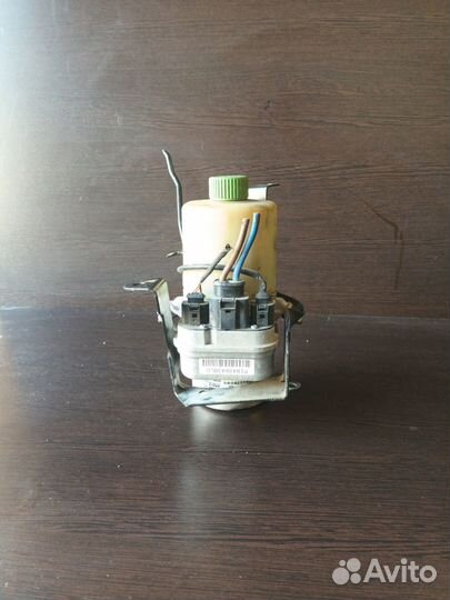 Насос электрогидроусилителя руля Skoda Fabia 2 5J