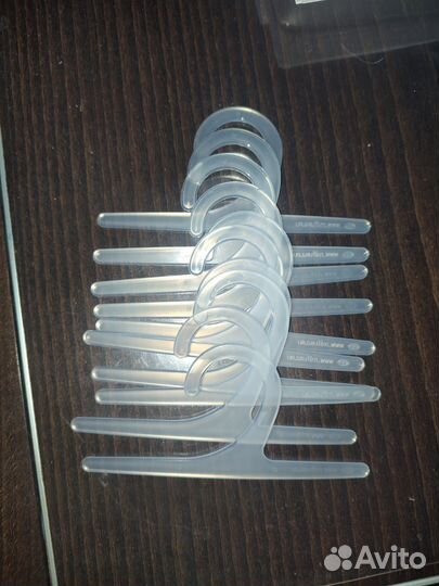 Вешалки плечики для кукольных платьев