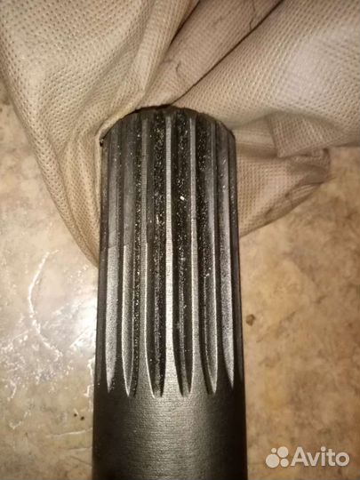 Полуось переднего моста