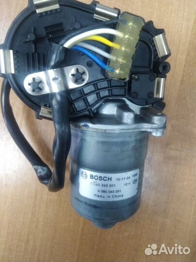 Двигатель стеклоочистителя Калина