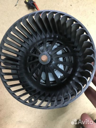 Моторчик печки Ситроен с4