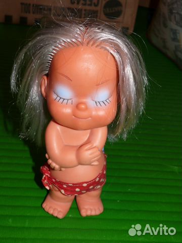 Старая резиновая кукла