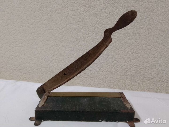 Станочек для обрезки фотографий