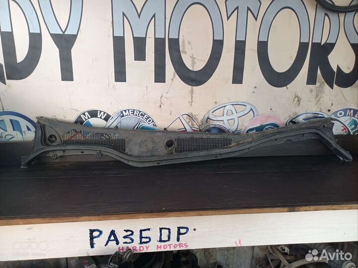 Жабо toyota crown grs 182