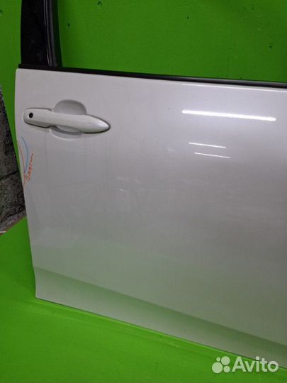 Дверь боковая передняя правая Toyota Prius Phv