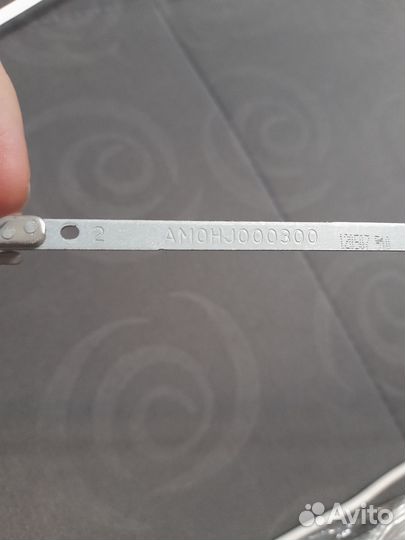 Петли для крышки ноутбука